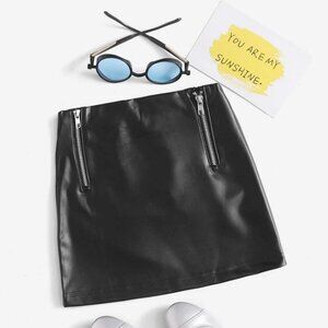 Black skirt